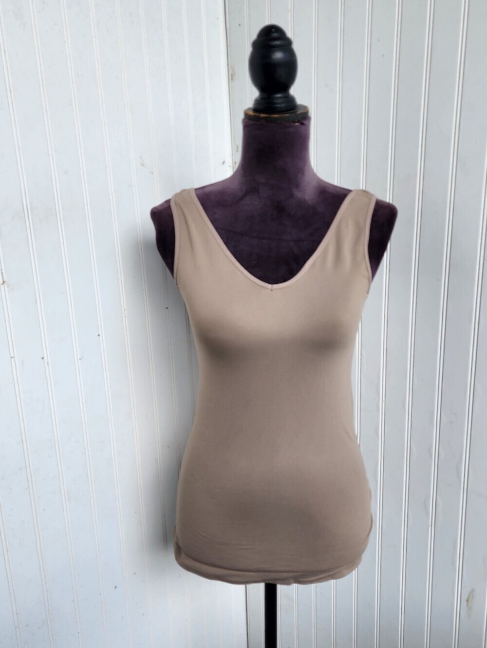 Womens Tank Top Womens Taupe Basic Knit V-Neck Sleeveless Nylon Poly Blend M